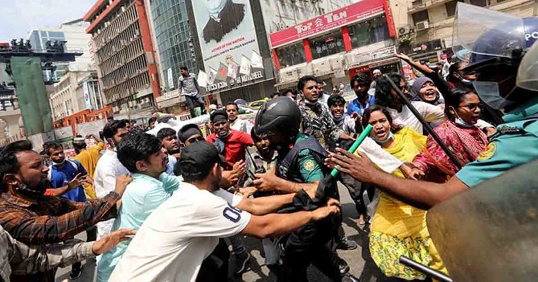 police attacks on journalists