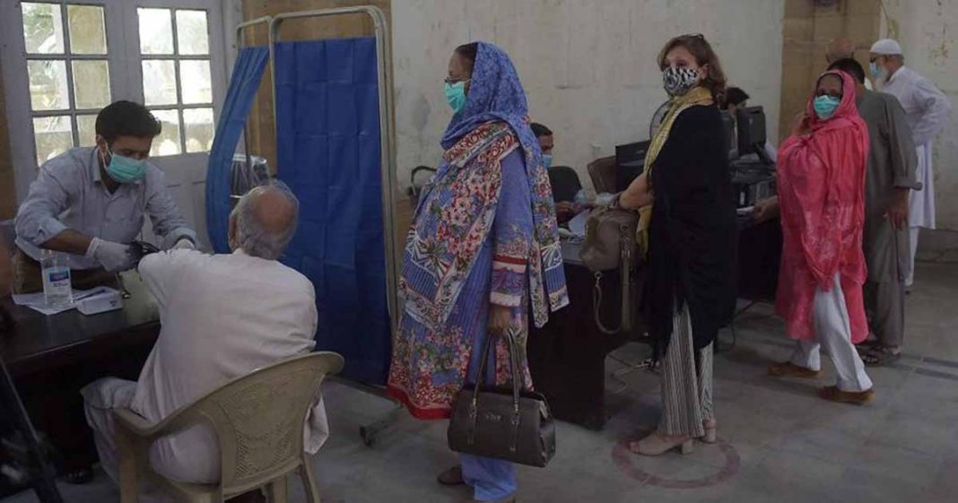 Pakistan COVID vaccine doses