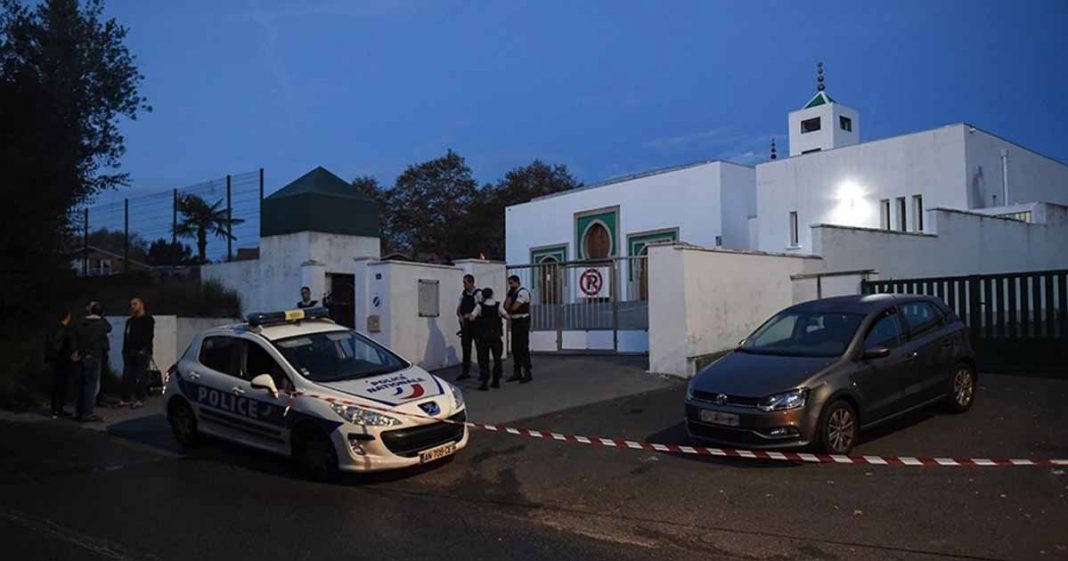 mosque not set on fire