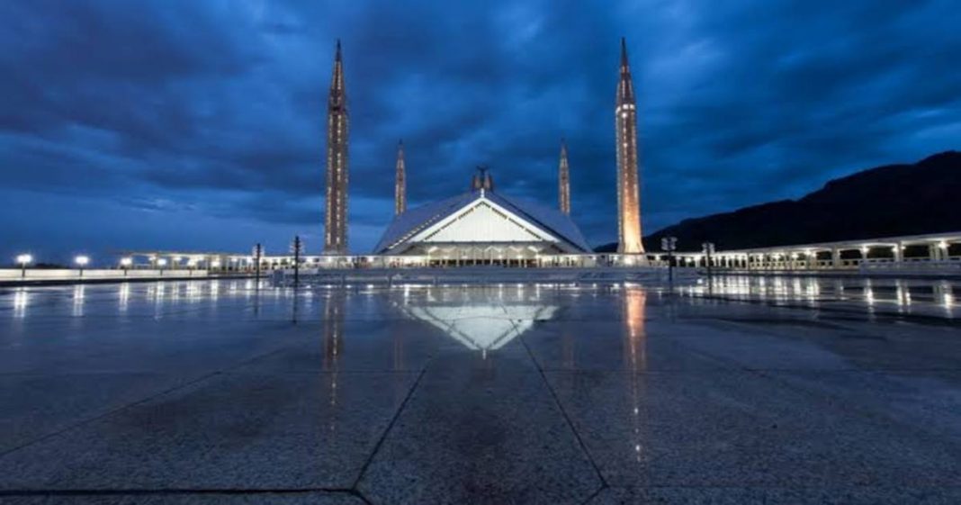 Faisal Mosque beautiful buildings