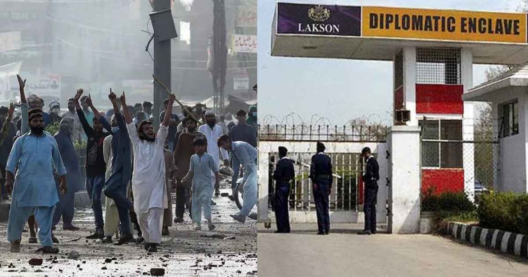 French citizens leave Pakistan