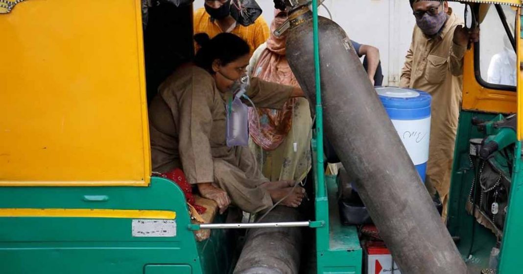 Rickshaw ambulance free oxygen