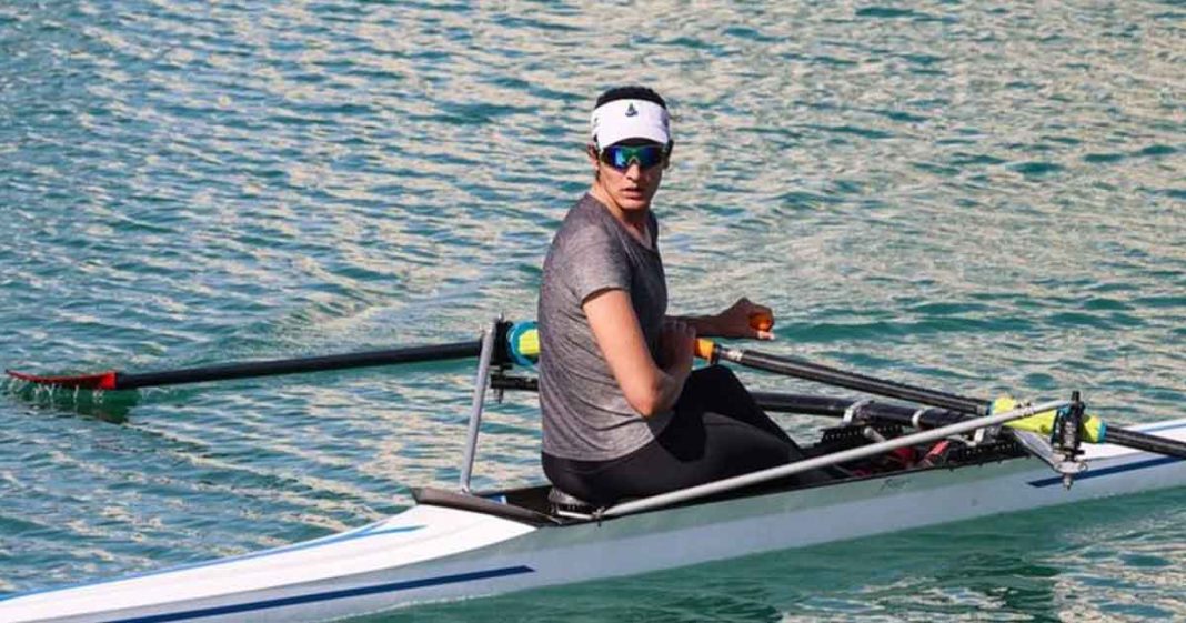 Qatar rower woman