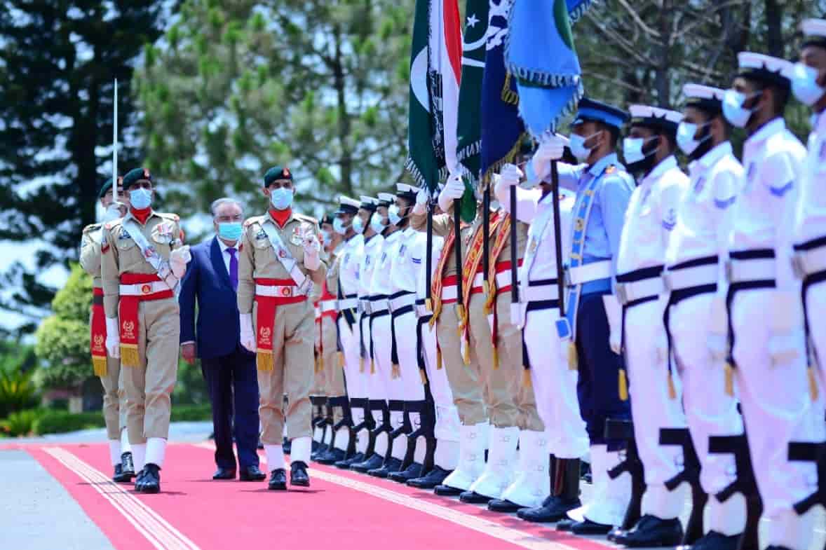 President guard of honour