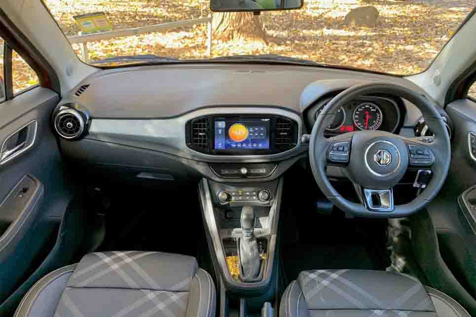 MG3 interior