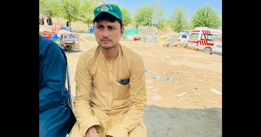 Rescuer Ismail Bajaur