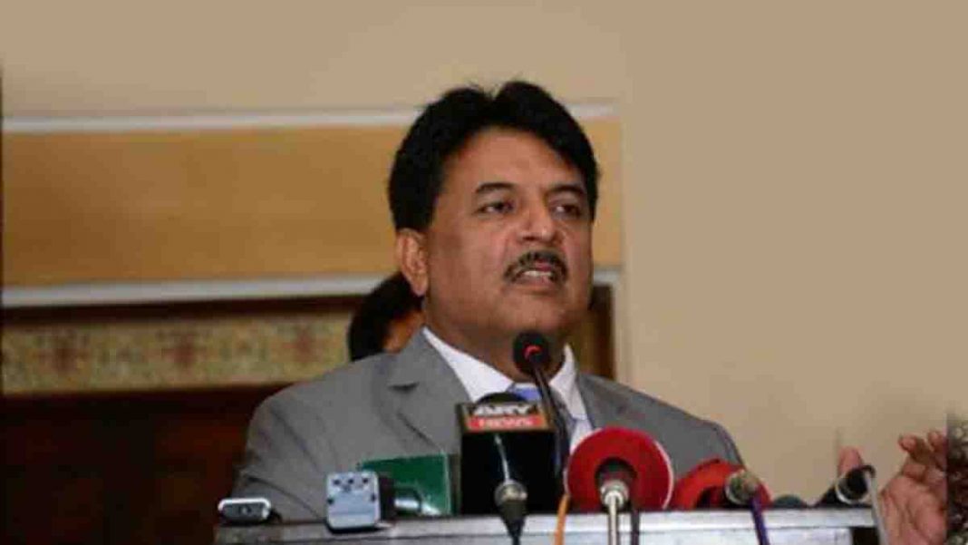 Shows Jamshed Iqbal Cheema talking to media