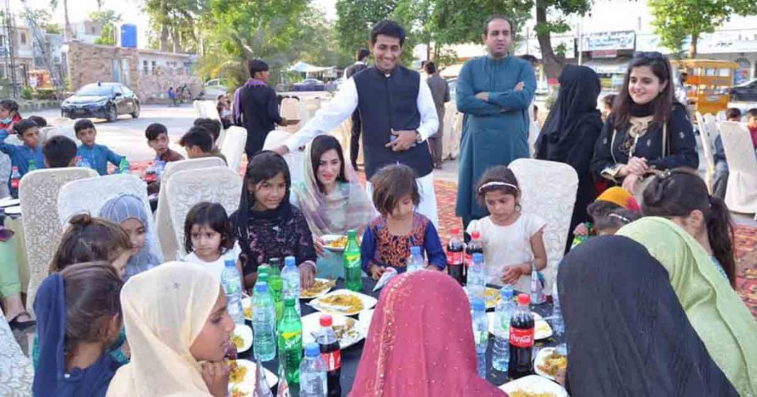 AC invite street kids