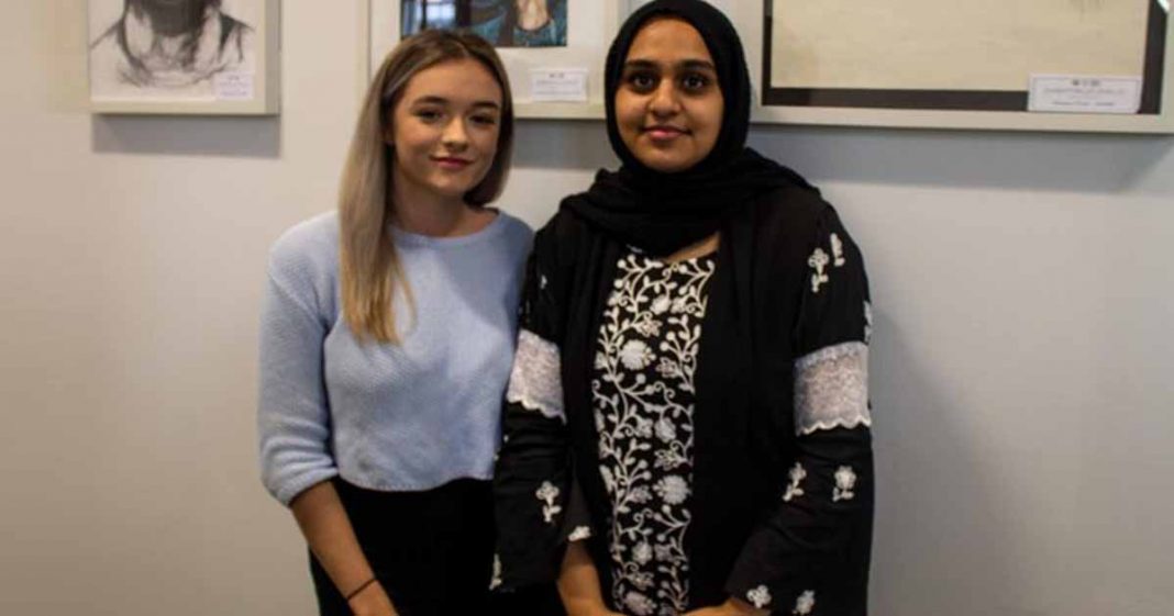 schoolgirls win Scholarship