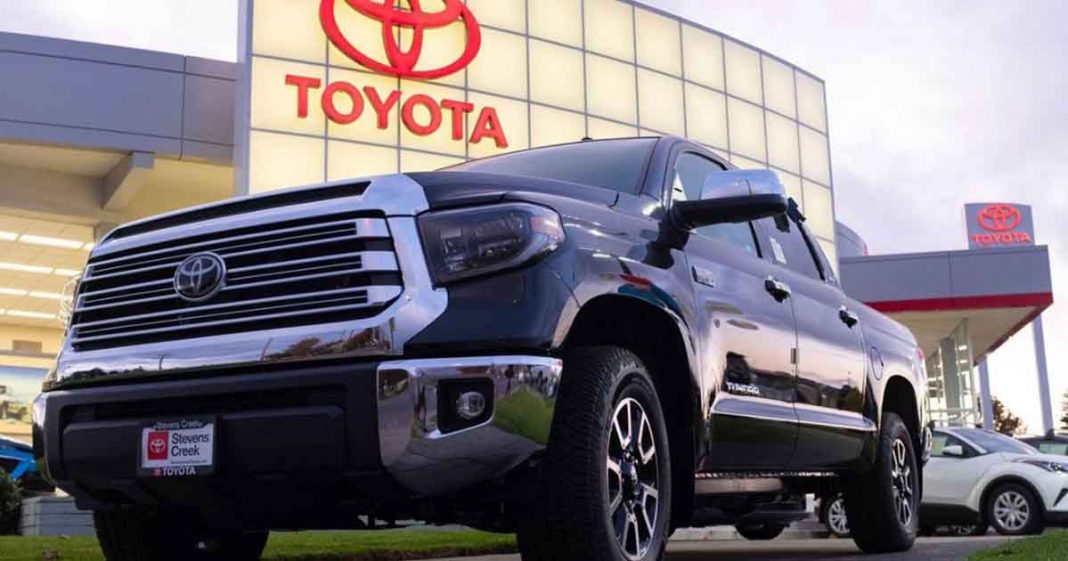 Toyota slashes production