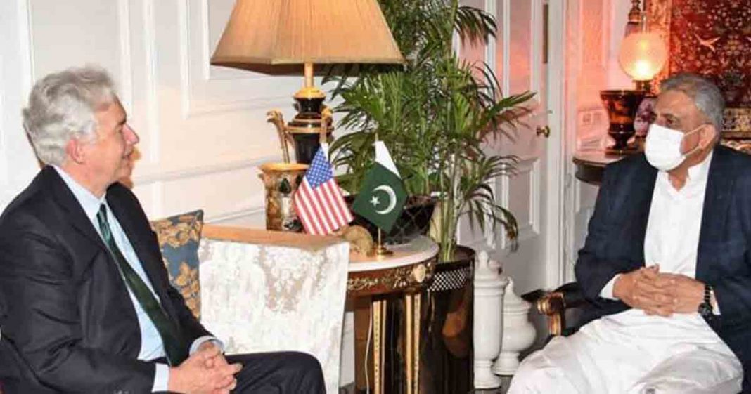 CIA chief meets DG ISI