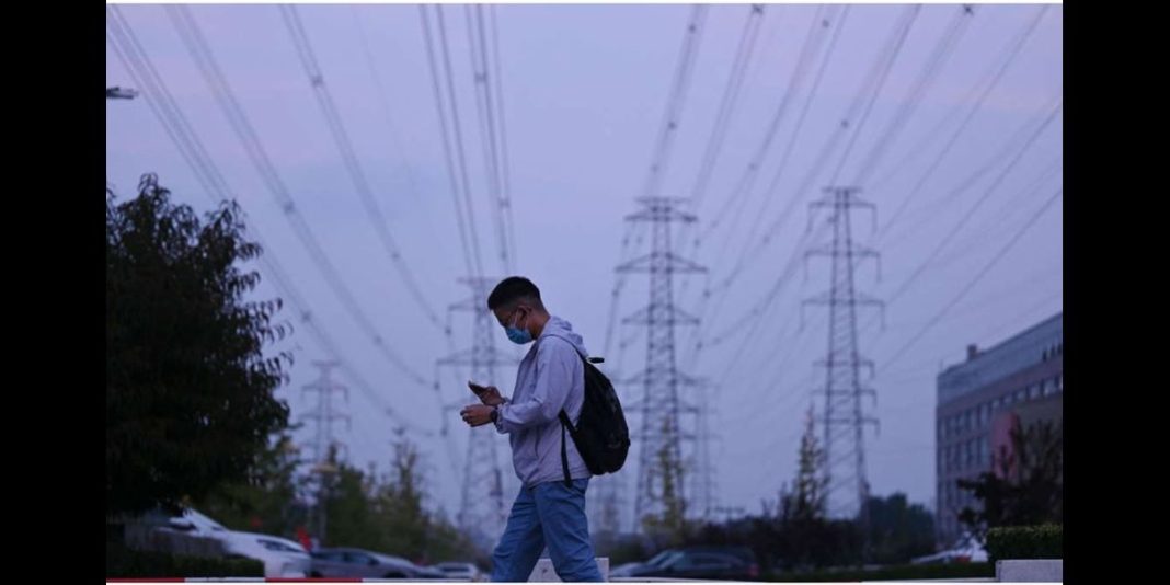 China battles with power cuts
