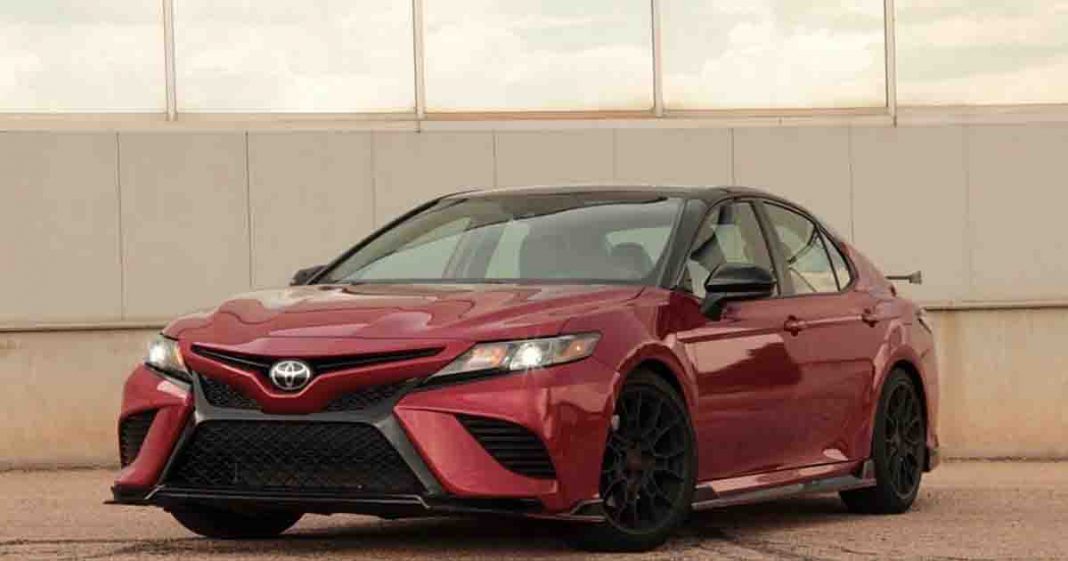 Toyota Camry 2022 red