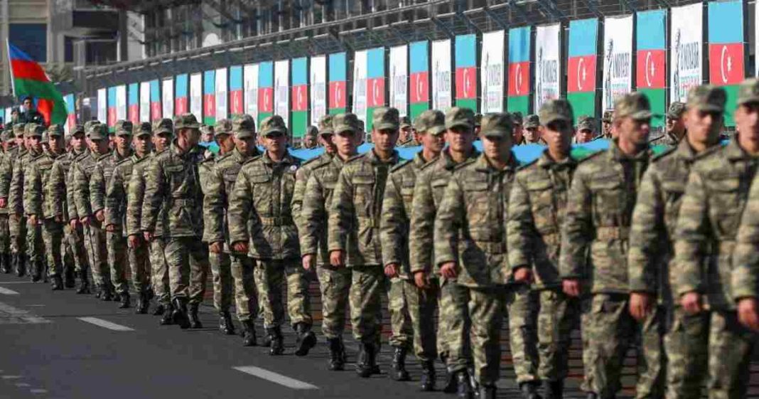 100 Armenian soldiers