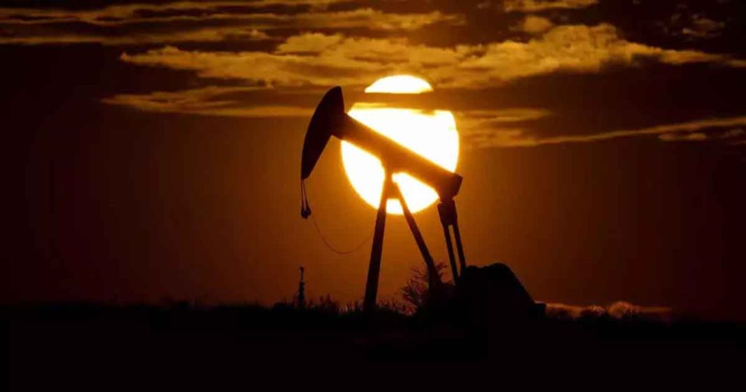 US tapping oil reserves