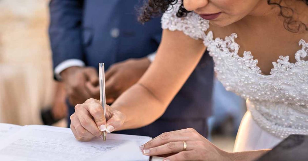 UAE civil marriage license