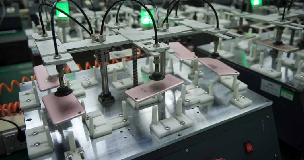 Pakistan cut cellphone imports