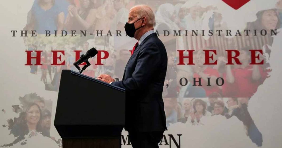 Biden revives cancer moonshot plan