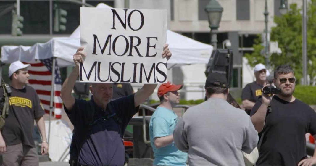 anti-Muslims attacks