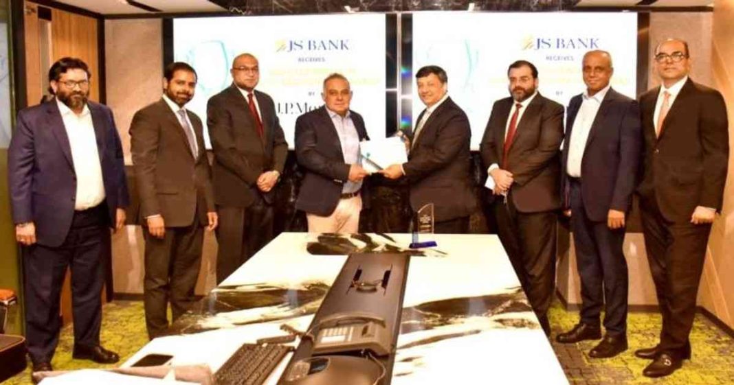 JS Bank wins award