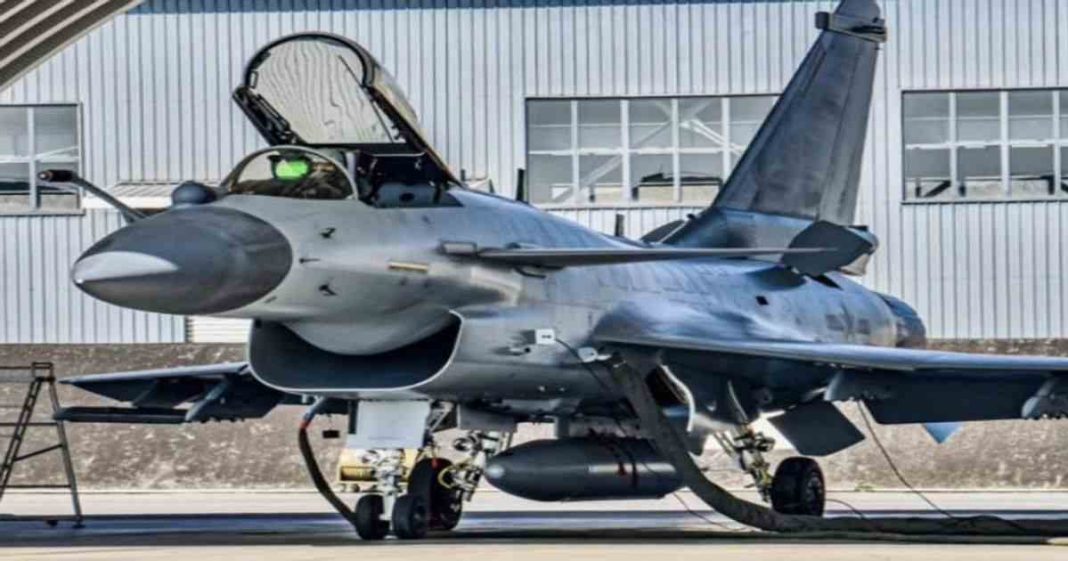 Pakistan inducts J-10C