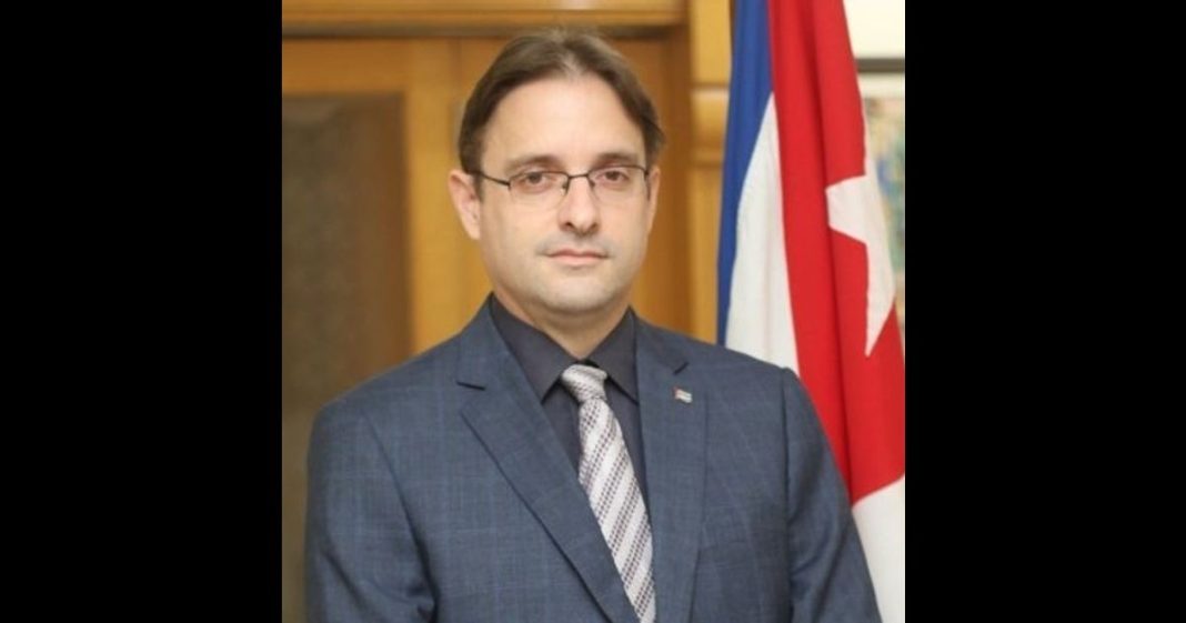 Ambassador Cuba Pakistanis