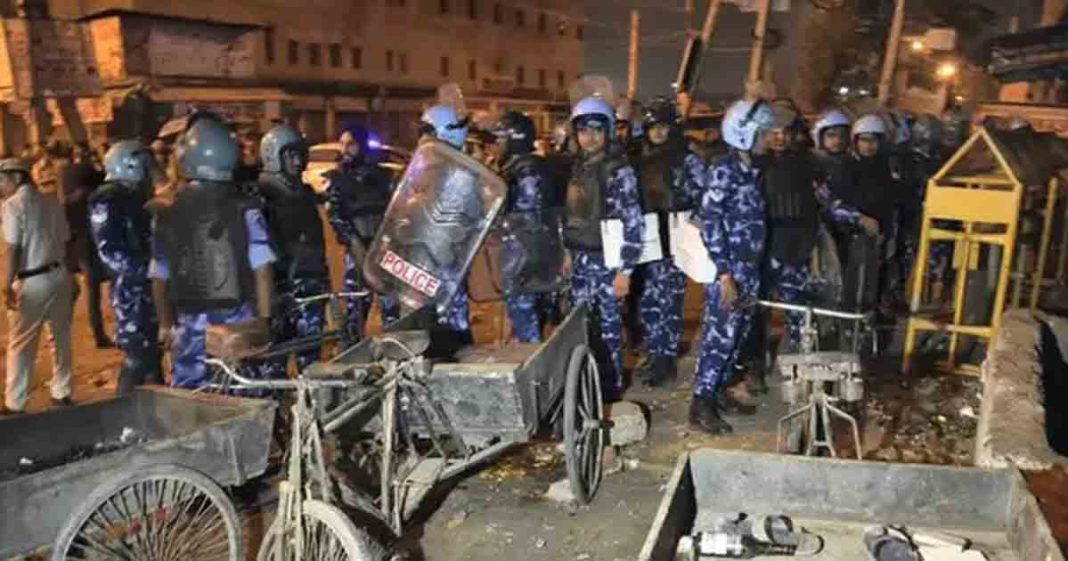 Hindu-Muslim clashes