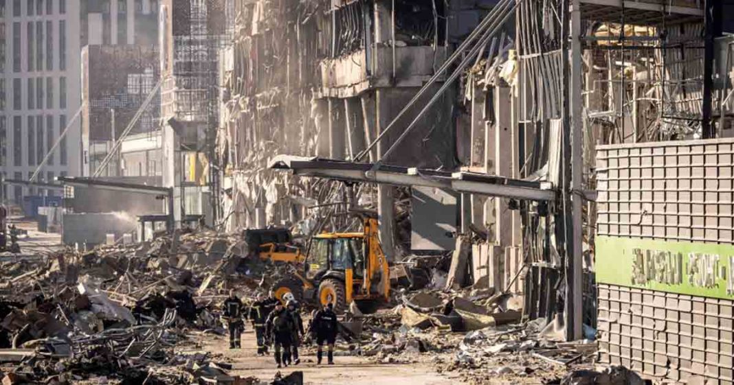 Russia Accuses Ukraine of Killing Civilians Crossing Frontline into Donetsk