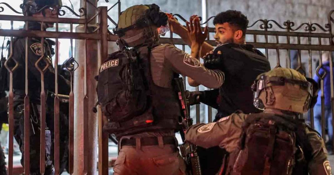 Israel arrests Palestinian