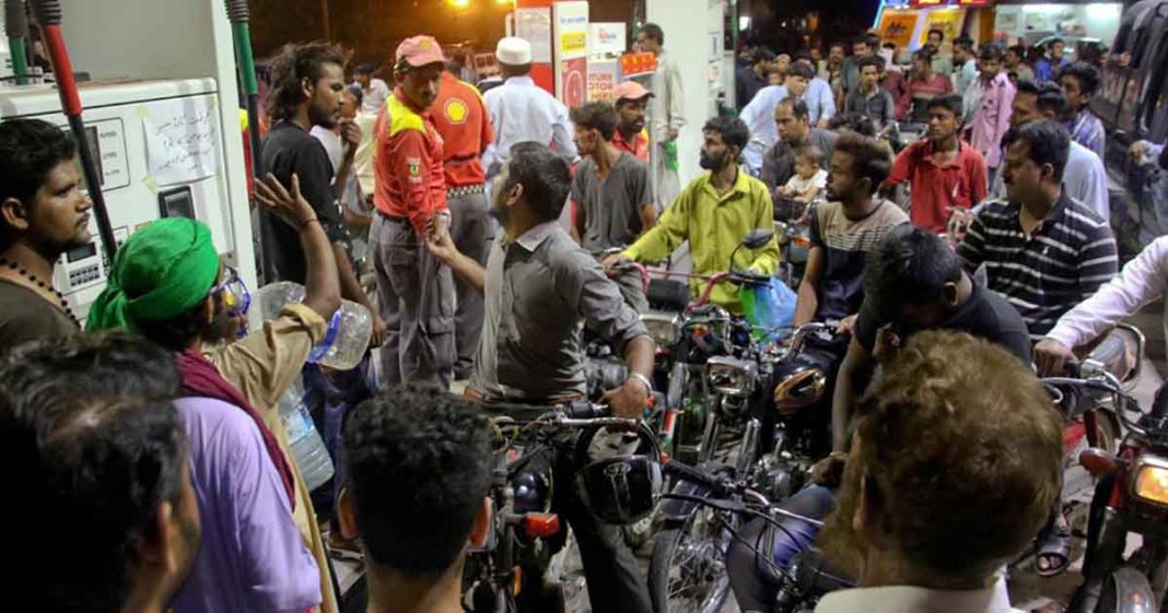 Pakistan increases fuel prices