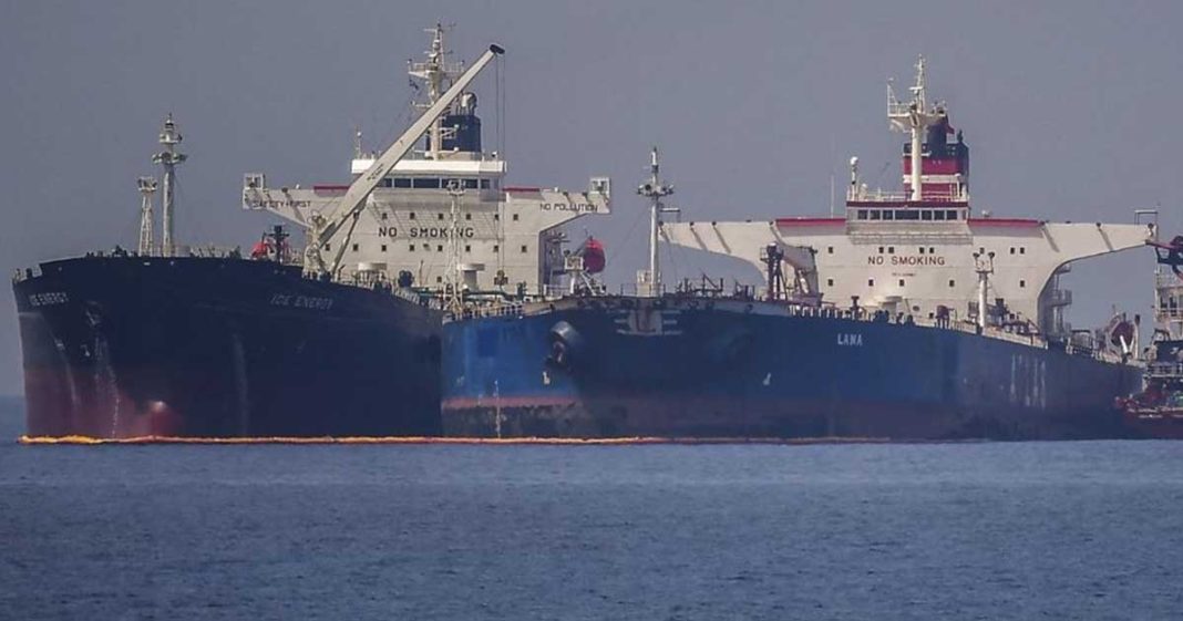 US demands release tankers