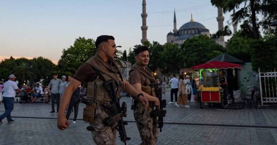 Iranian assassinate Israeli tourists