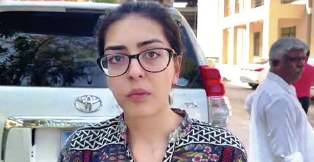 Pakistan: Advocate Imaan Mazari Fights Against an Abusive Judge or the System?