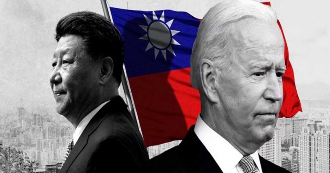 US Harassing, Deporting Chinese Students at Border