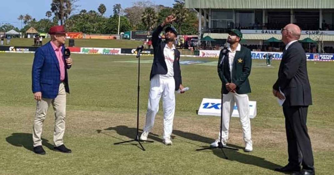 Sri Lanka bat in Test