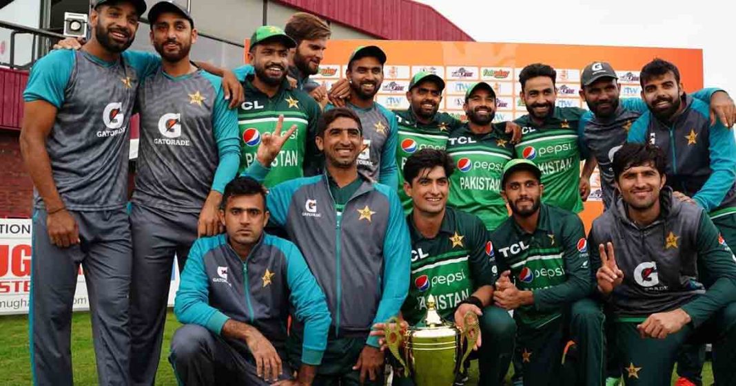 Pakistan clean sweep Netherlands