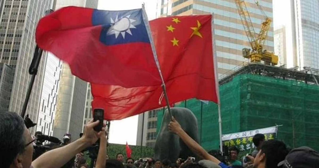 China Urges US to Cease 'Interference' in Taiwan Affairs Amid Congressional Visit