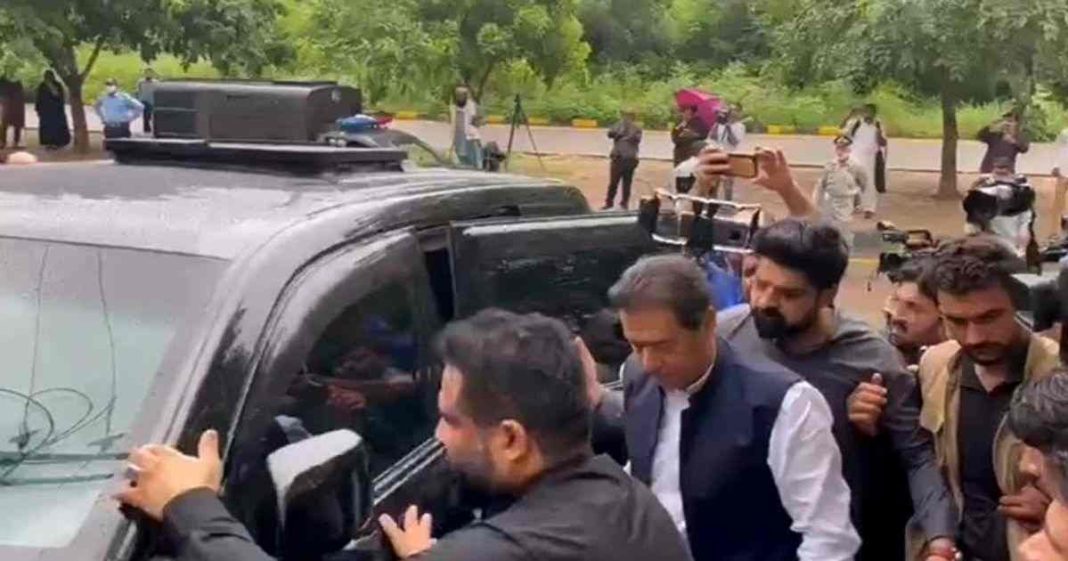 Imran khan moves IHC against Jail trials