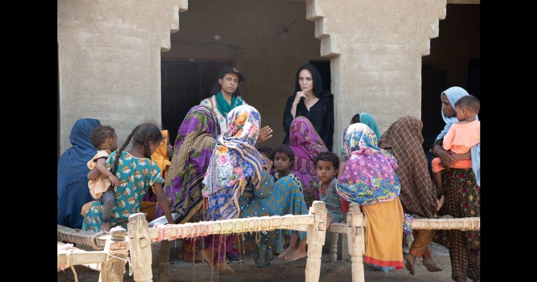 Angelina Jolie flood Pakistan