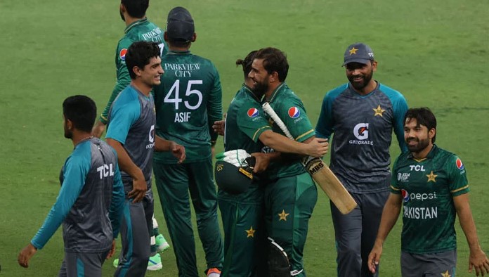 Pakistan defeat India