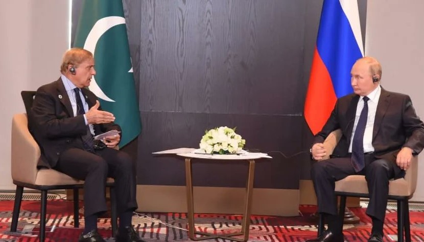 Shehbaz meets Putin
