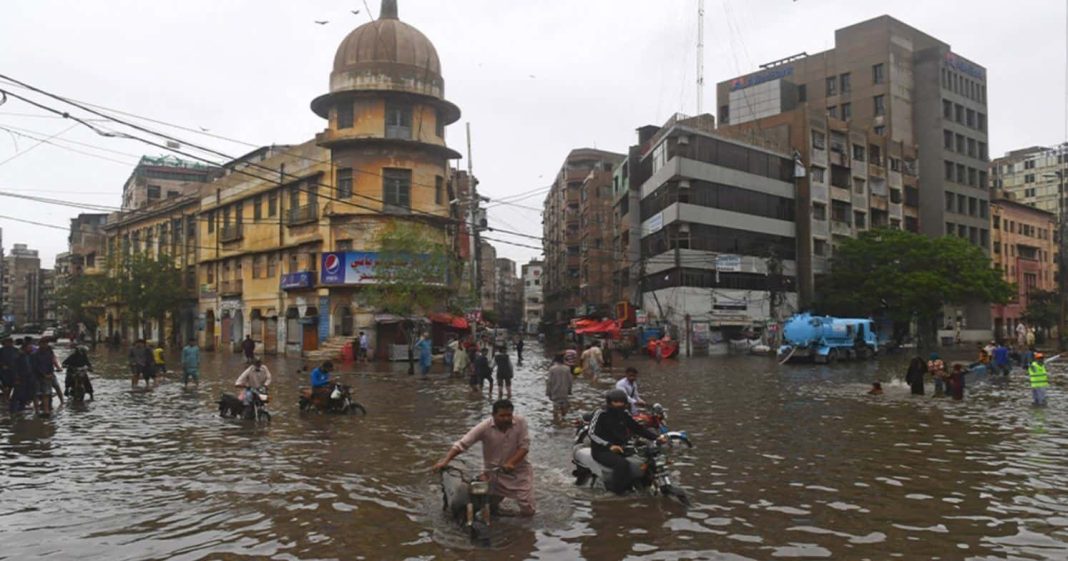 Post-flood dangers in Pakistan