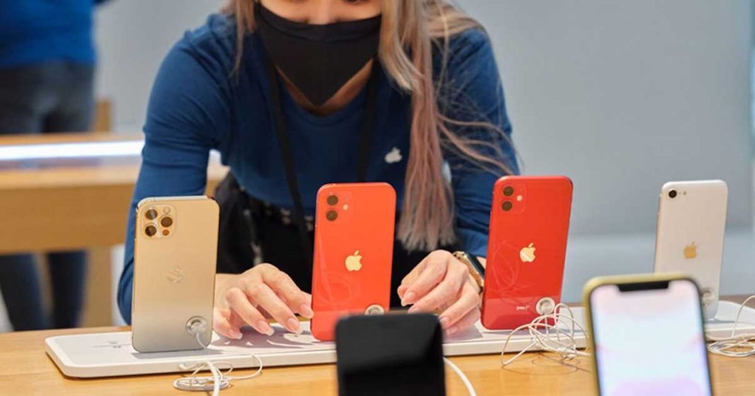 India exports iPhone