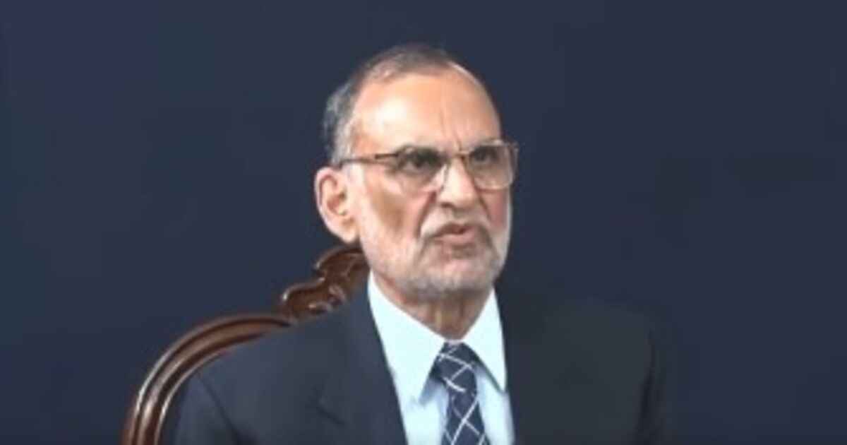 Azam Swati reveals shocking details of his custodial torture - Global ...