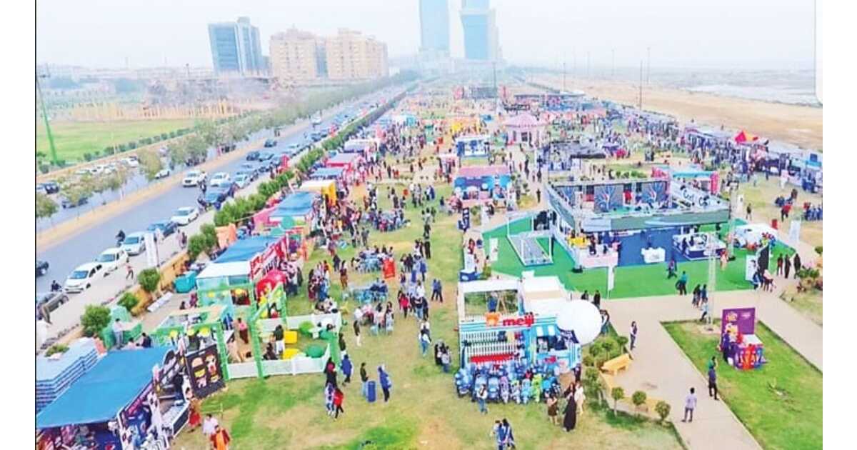 Karachi Eat Festival ends in chaos, families harassed
