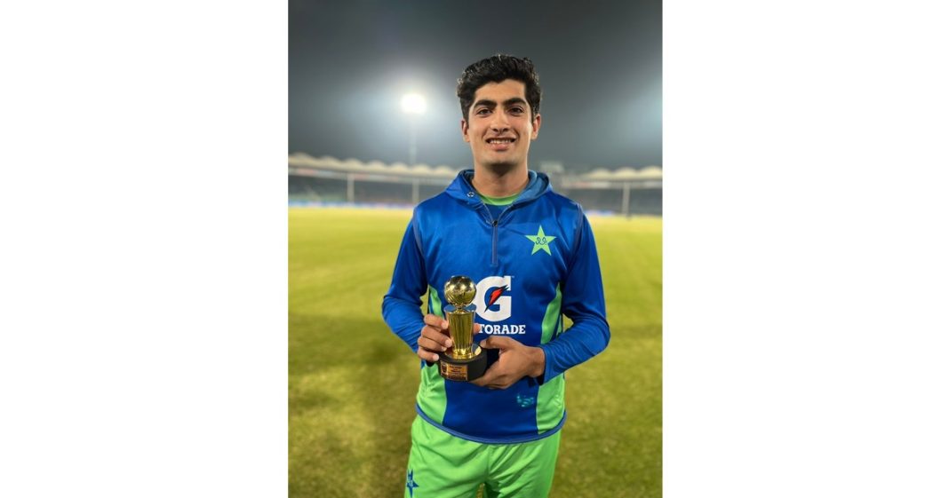 Naseem Shah performance mother