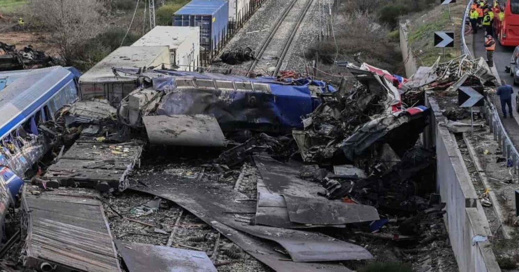 Deadly train crash in Greece