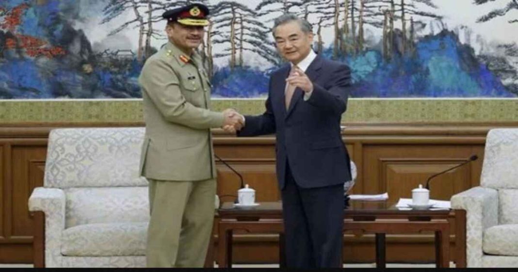 Rare video of COAS Asim