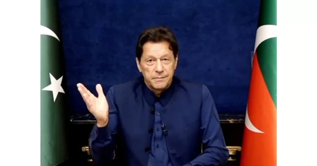 Imran khan to hold meeting with PTI leaders