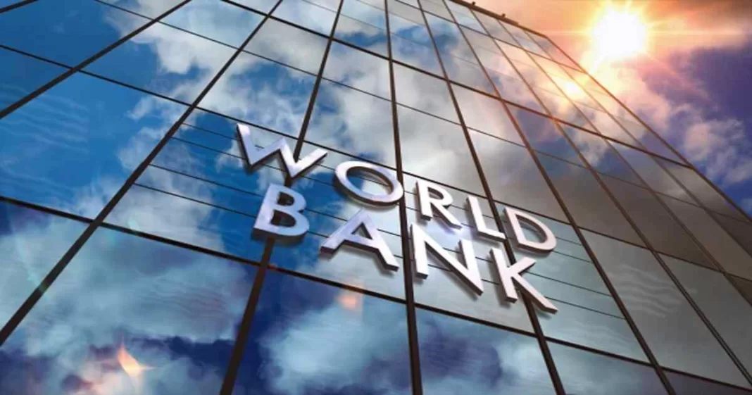 Pakistan Seeks Long-Term Economic Partnership with World Bank and ADB